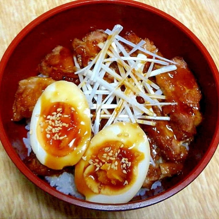 スタミナ満点!炙りチャーシュー丼☆半熟卵添え